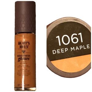 BURT’S BEES Wear Goodness glows Liquid Makeup 1061 Deep Maple New 1 fl oz